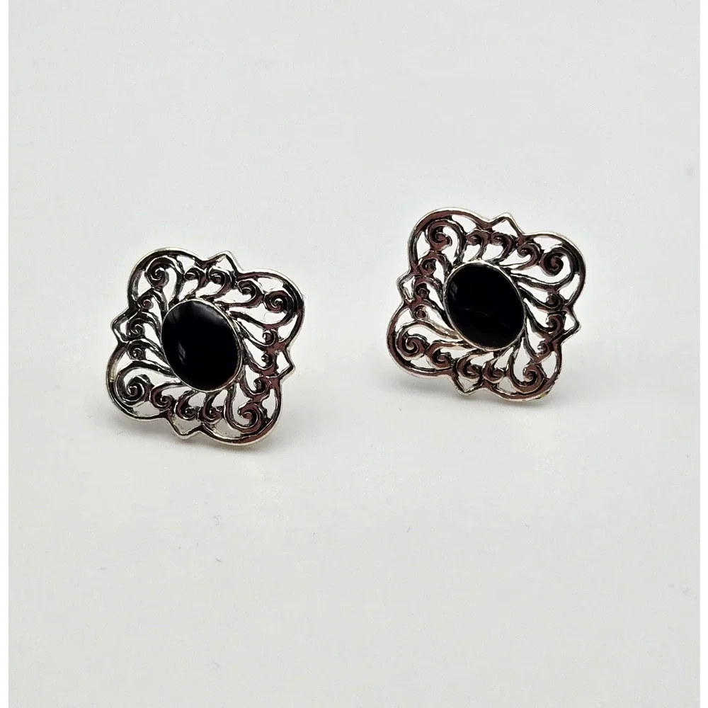 Filigree Post Earrings Black Stone Silvertone Geometric Classic Preppy Retro .5